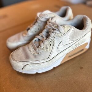 Off white Nike Air Max